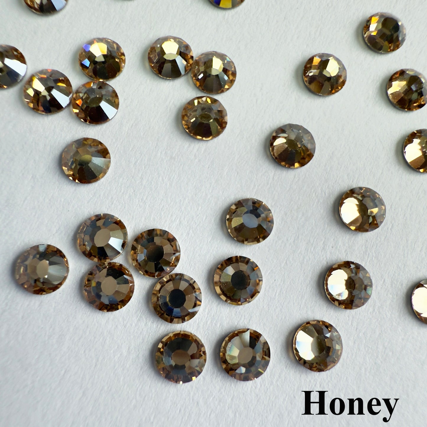 Set your own Preciosa Rose Montees 12ss (3-3.2mm) - 25 settings + 25 flat back crystals