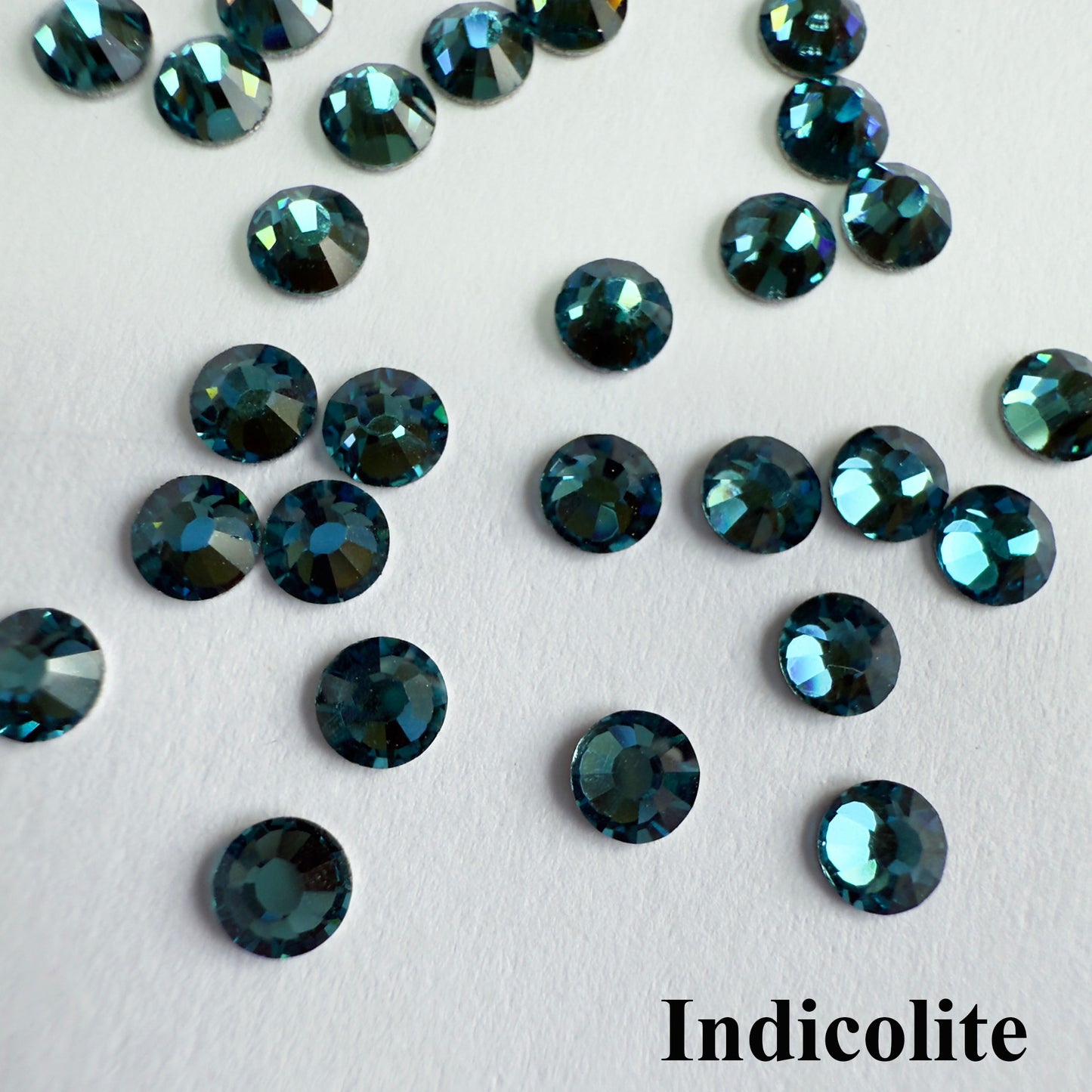 Set your own Preciosa Rose Montees 12ss (3-3.2mm) - 25 settings + 25 flat back crystals