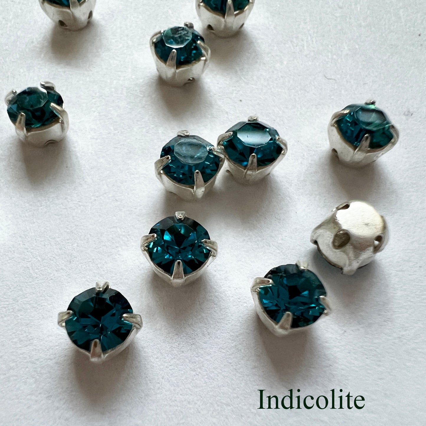 Preciosa Chaton Montees 16ss (3.8-4mm) - choose color & quantity