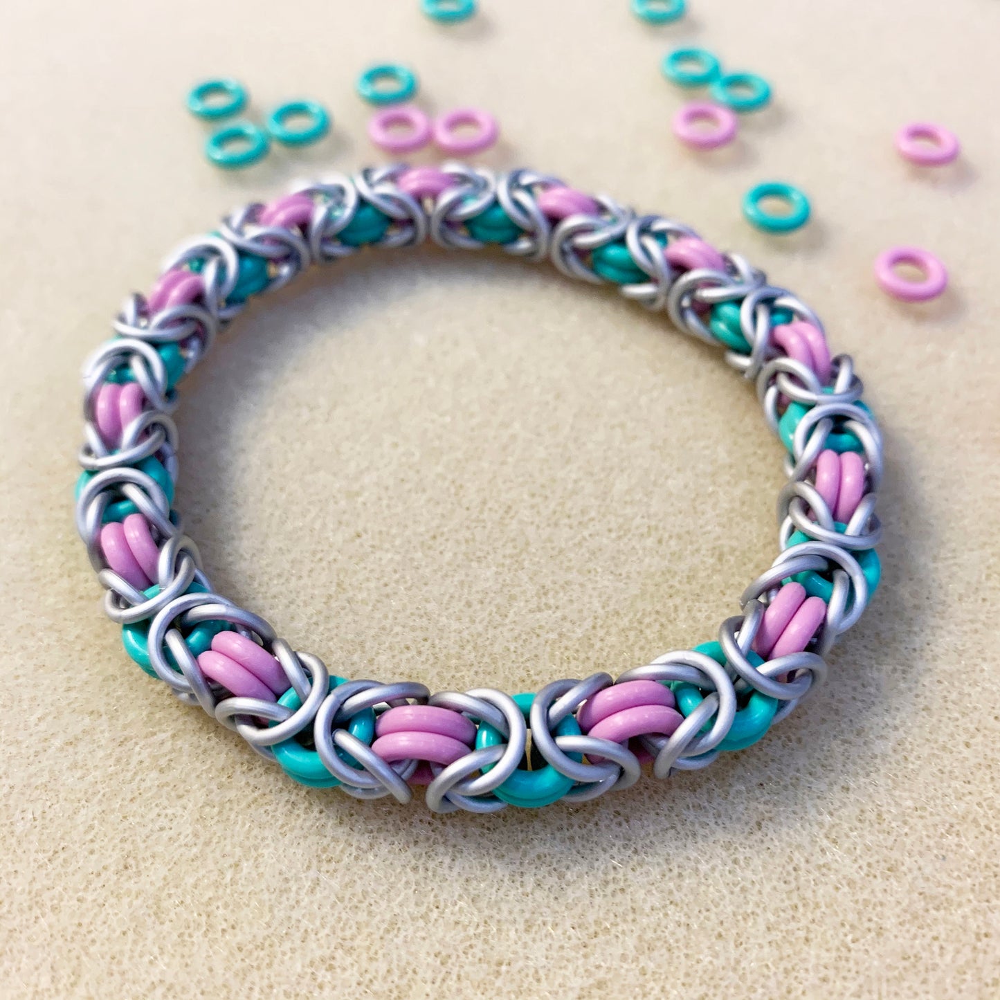 Byzantine Stretch Bracelet Kit with FREE video - 2 O-Ring Colors 1 Jump Ring Color (Kit on Demand)