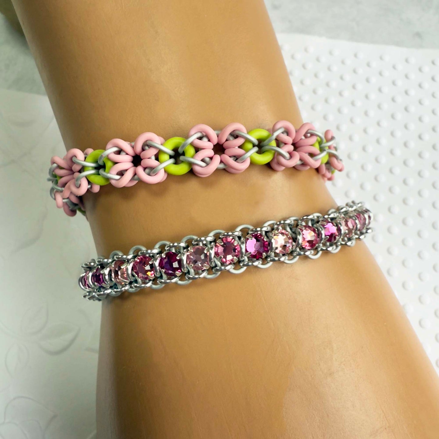 Mini Dimensional Flower Stretch Bracelet kit with FREE video - Cupcake Pink and Bright Kiwi