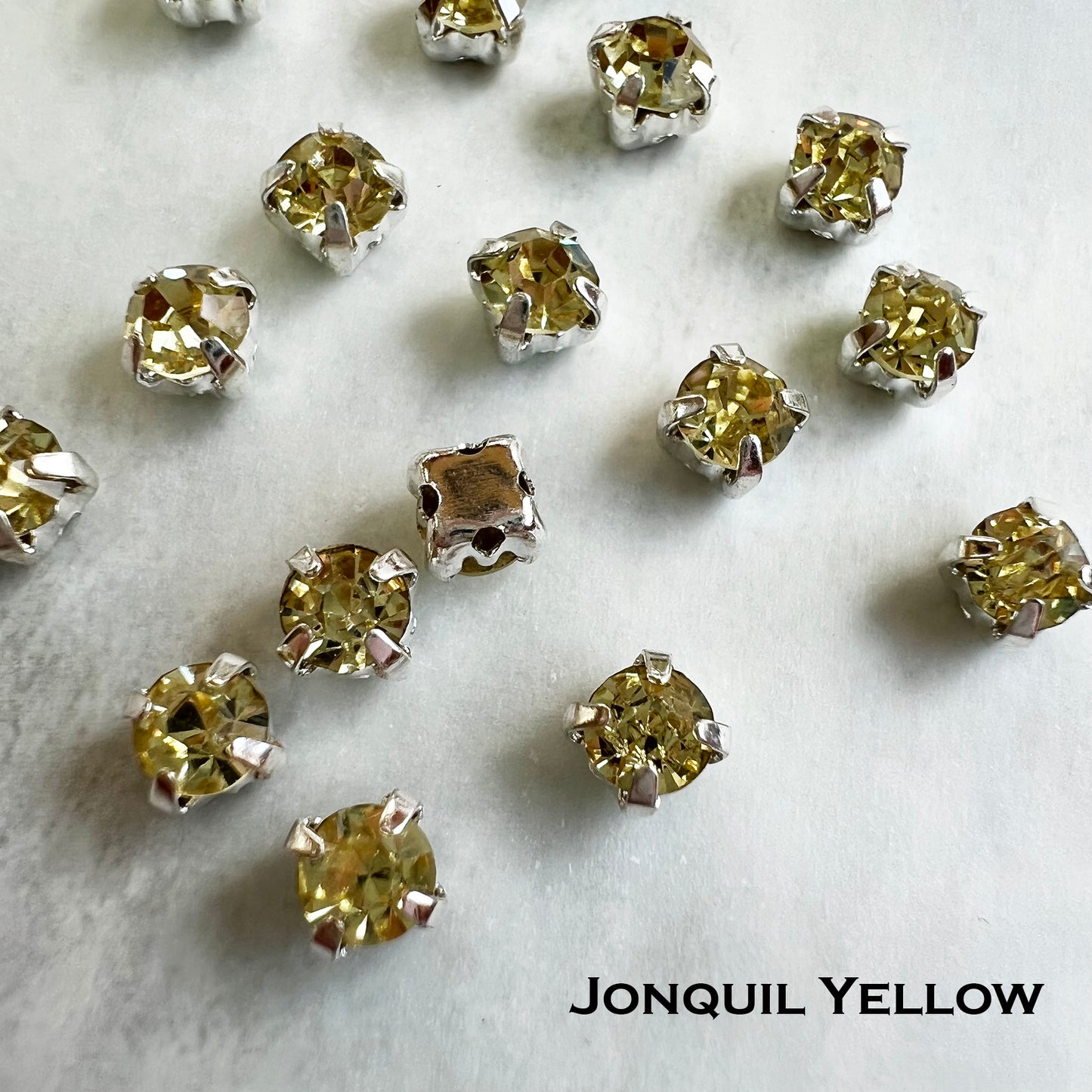 Glass Chaton Montee 16ss (3.8-4mm) - choose color & quantity