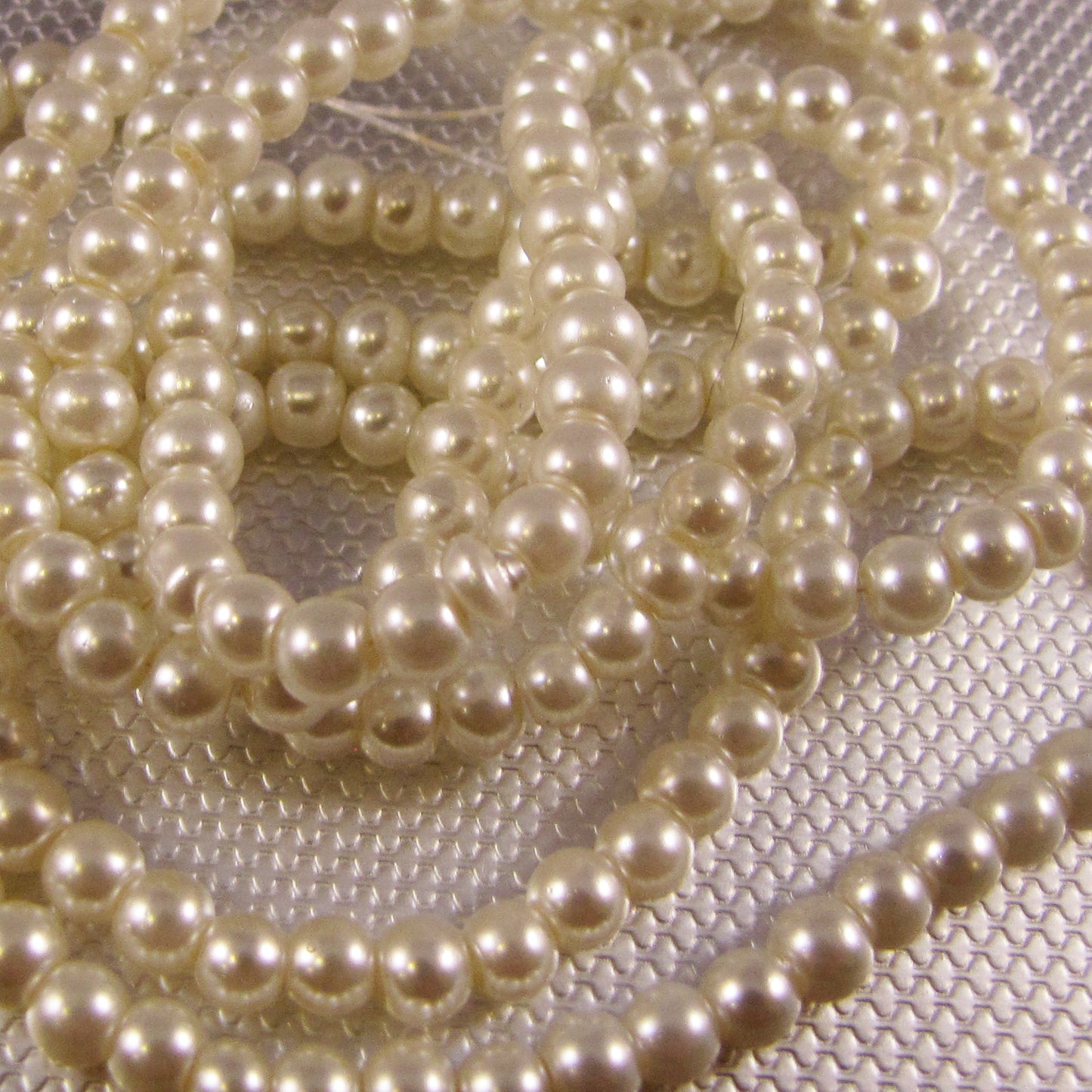 6mm Glass Pearls