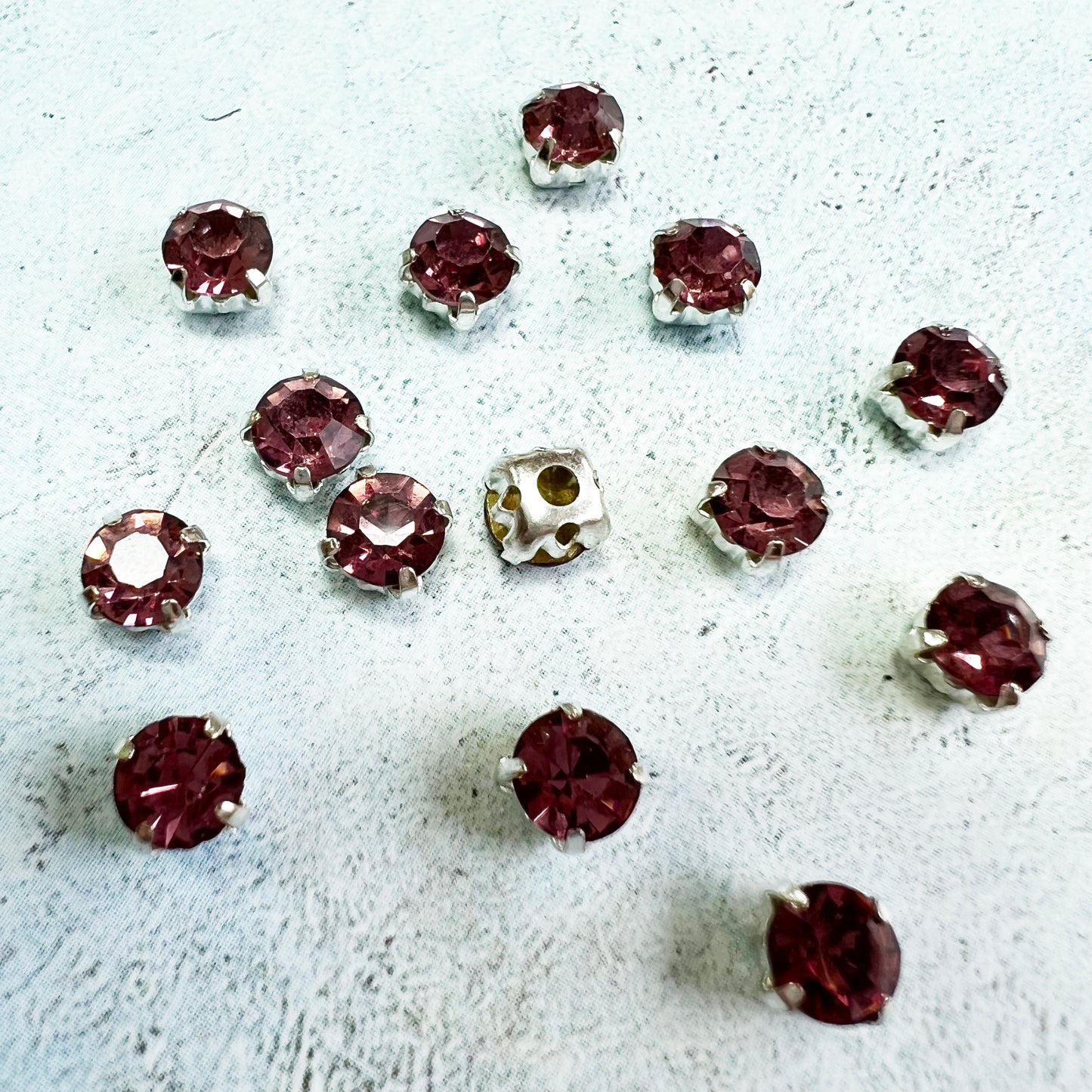 Glass Chaton Montees SS22 (4.9-5.1mm) - choose color & quantity