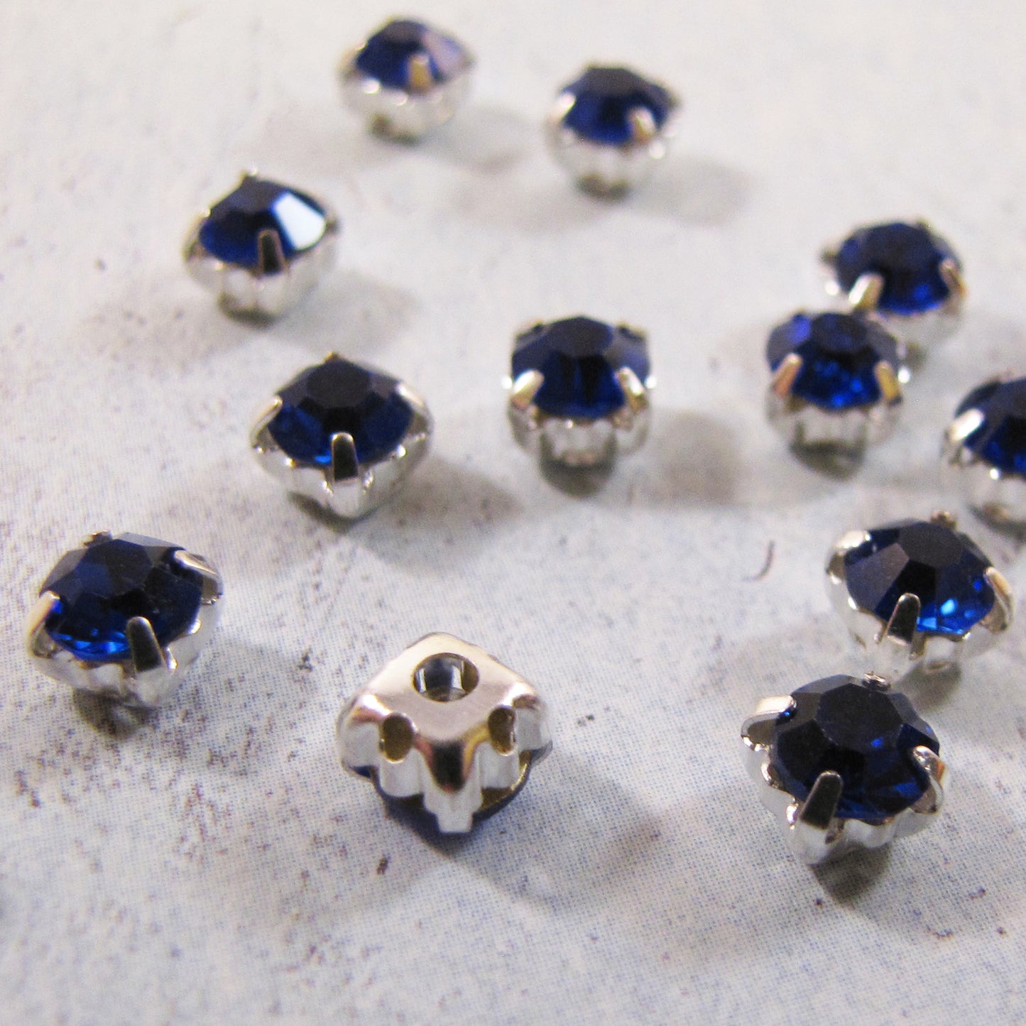 Glass Chaton Montees SS22 (4.9-5.1mm) - choose color & quantity