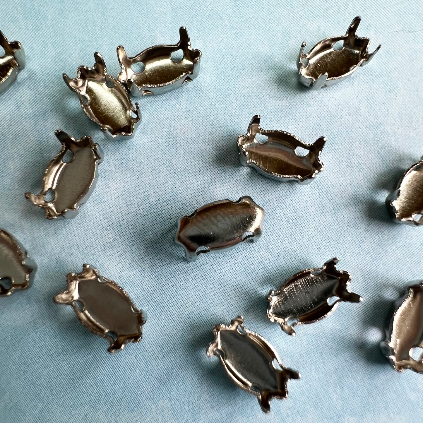 Navette Prong Settings 8x4mm - 25 Pieces - Gold or Platinum Plated