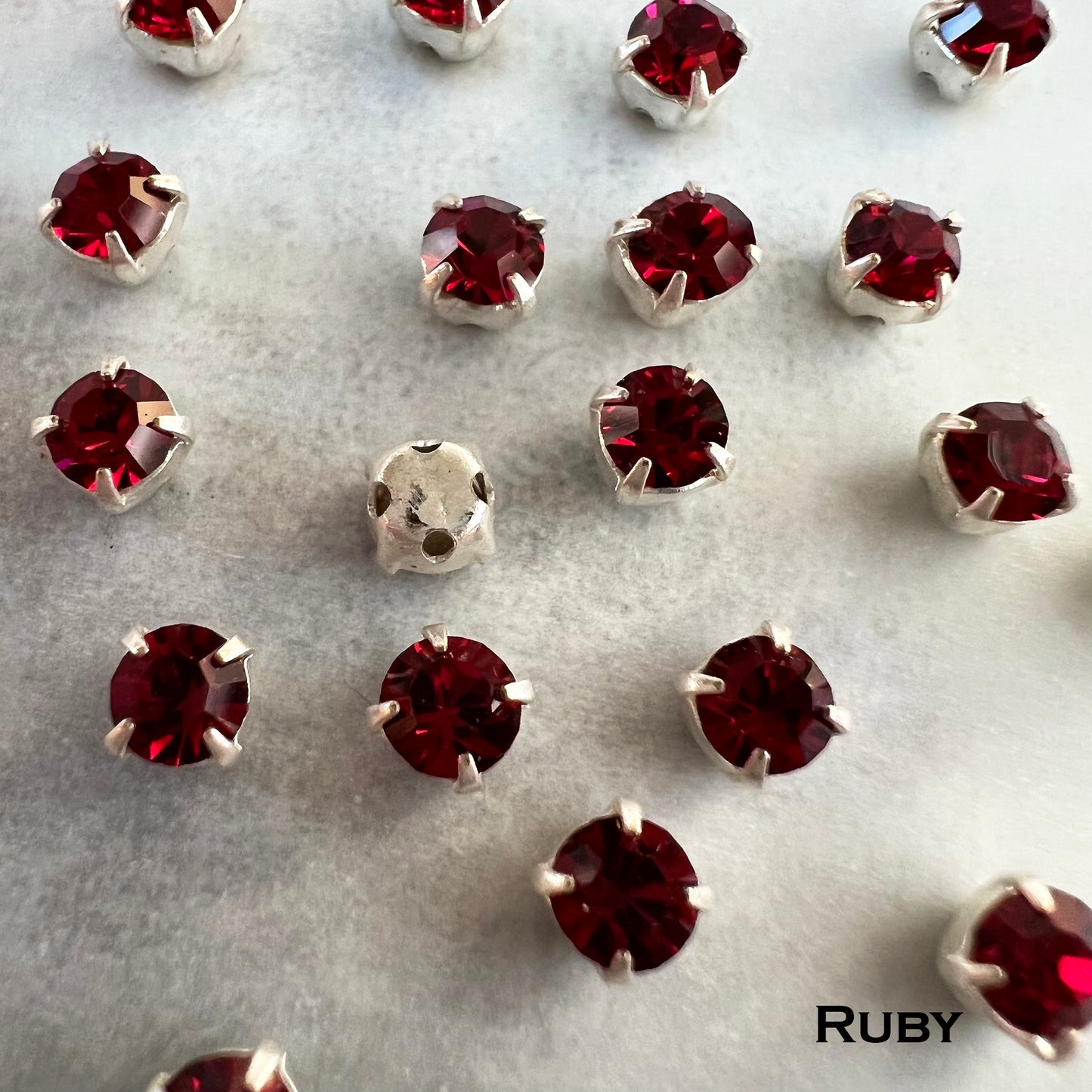Preciosa Chaton Montees 16ss (3.8-4mm) - choose color & quantity