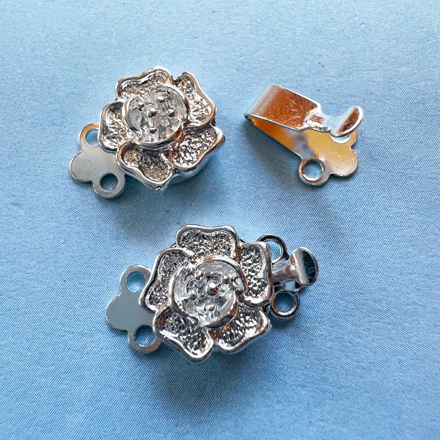 Box Clasp Rose (9x9mm) 2 Hole (1 piece) Bright Silver