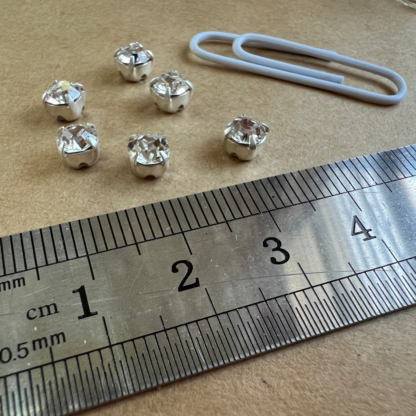 Preciosa Chaton Montees 20ss (4.6-4.8mm) - choose color and quantity
