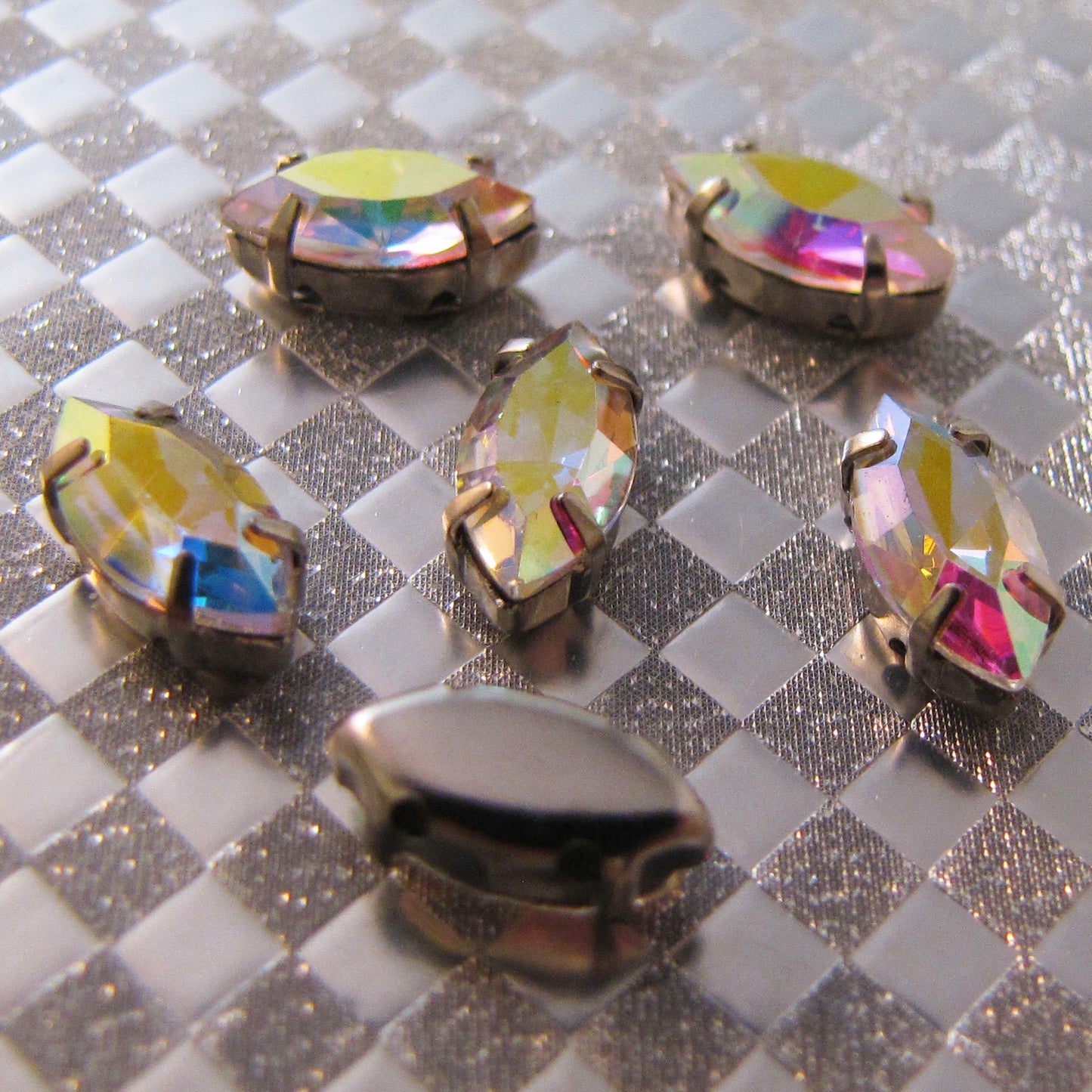 Navette Sew Ons Glass 10mmx5mm