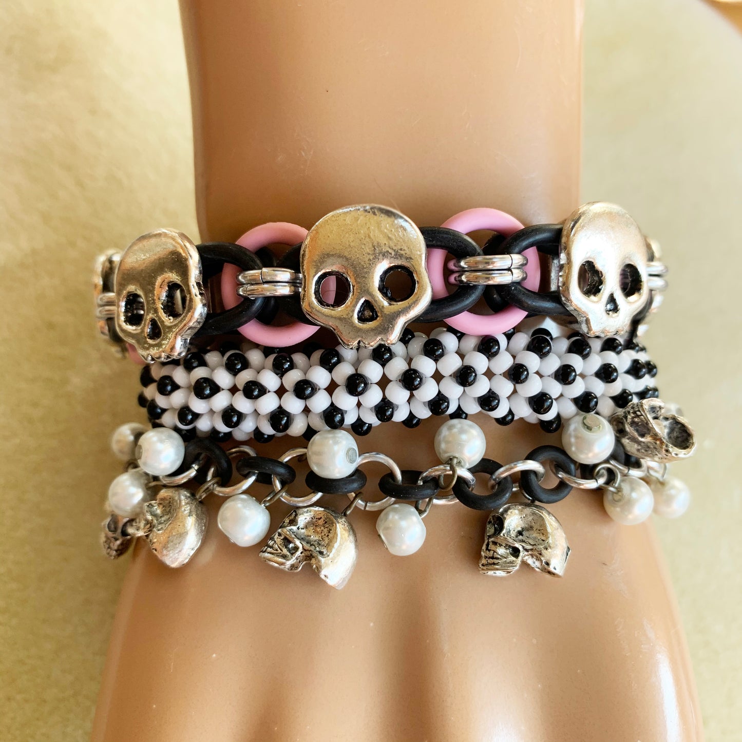 Helm Weave Halloween Skull Bracelet Kit with FREE video