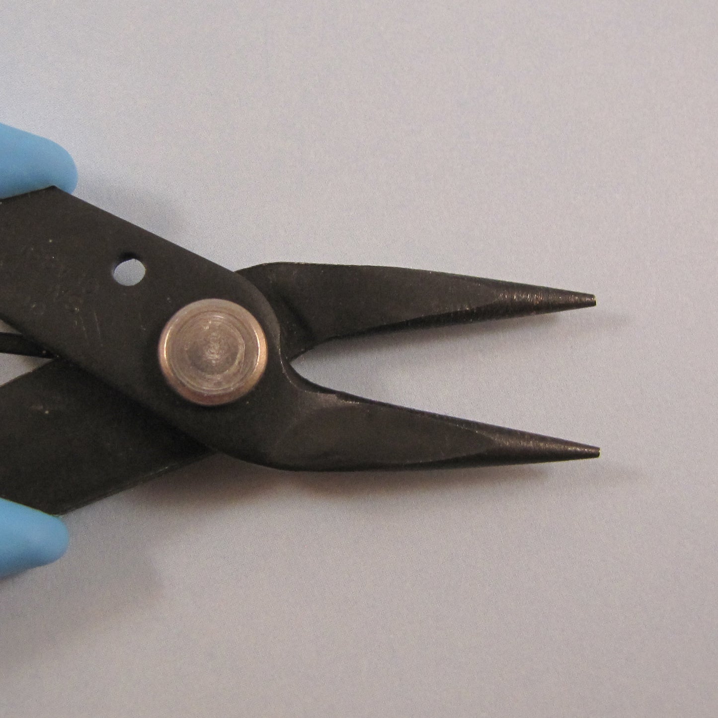 Xuron Round Nose Plier (488)