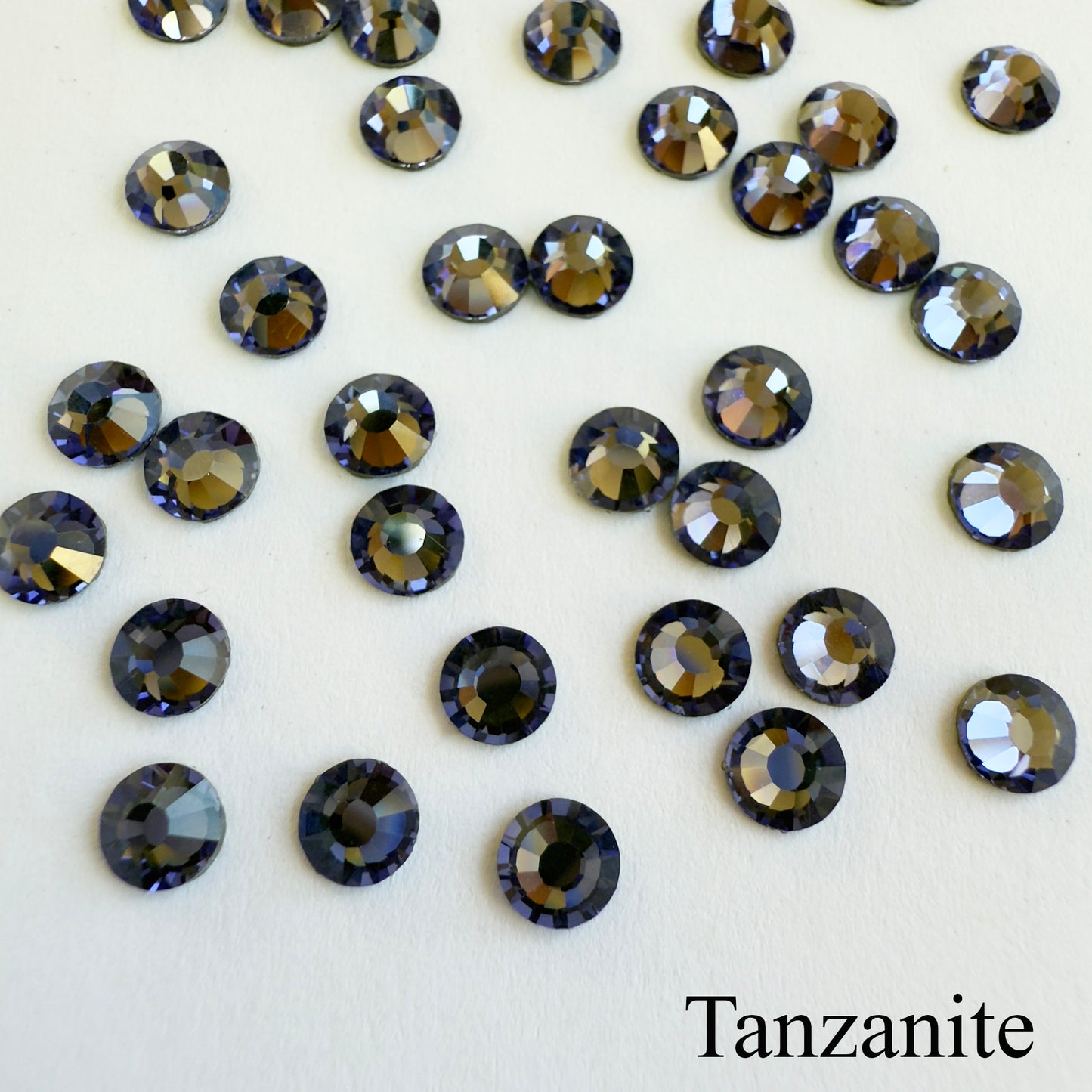 Set your own Preciosa Rose Montees Non AB Colors 16ss (3.8-4mm) - Pkg of 25 settings + 25 flat back Preciosa Rhinestones