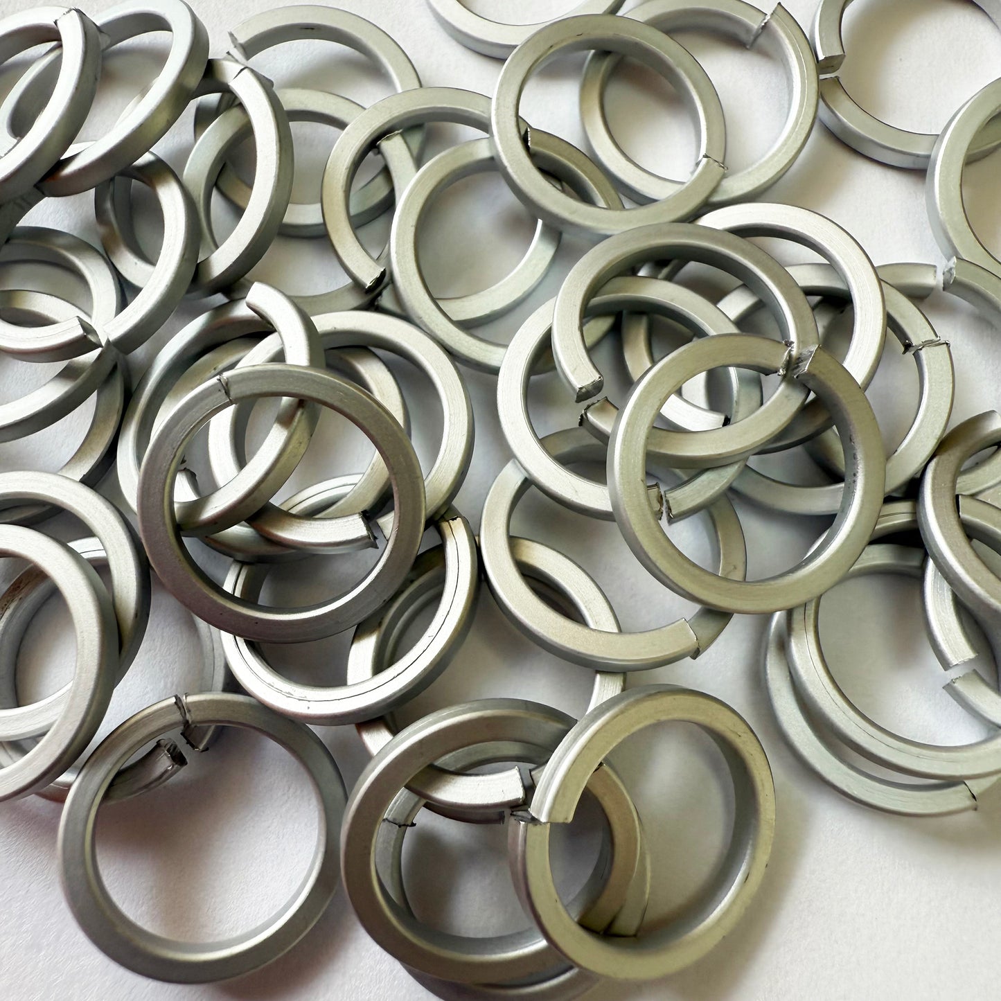 Square 16g 3/8" Jump Rings (SWG)