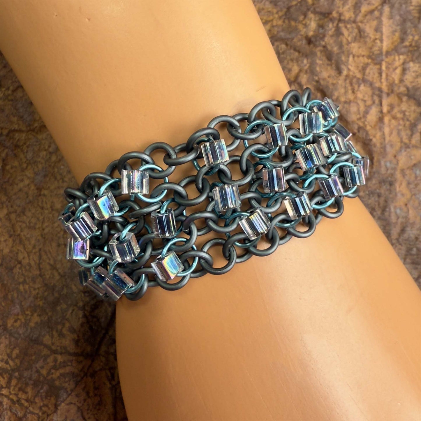 Cube Movement Bracelet Kit with Video Class - Matte Gunmetal, Sky Blue & Noir Lined AB