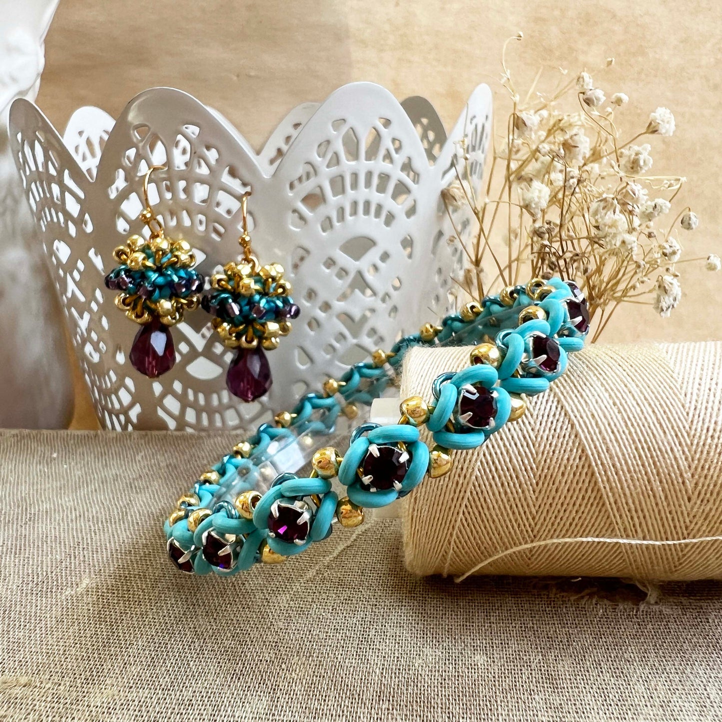 Diamond Back Beaded Rhinestone Stretch Bracelet Mini Kit with Video Class - Blue Turquoise, Amethyst & Gold