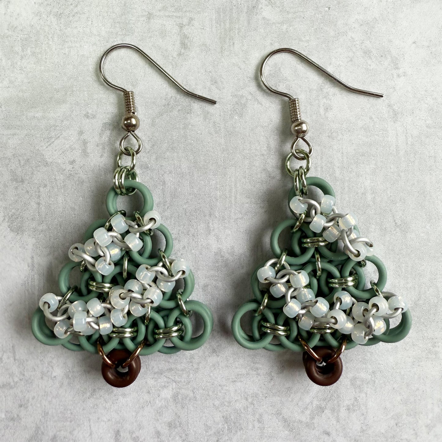 Helm Beaded Holiday Tree Earring Kit with Free Video Class - Dusky Sage & Gilt Lined Opal