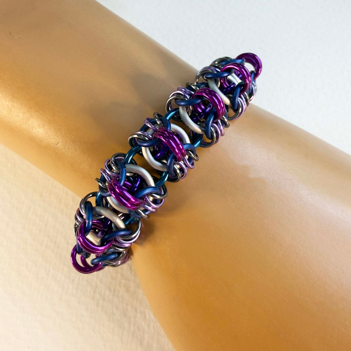 Sprite Chain Bracelet Kit with Video Class - Left & Right-Handed - Blue & Purple Mix