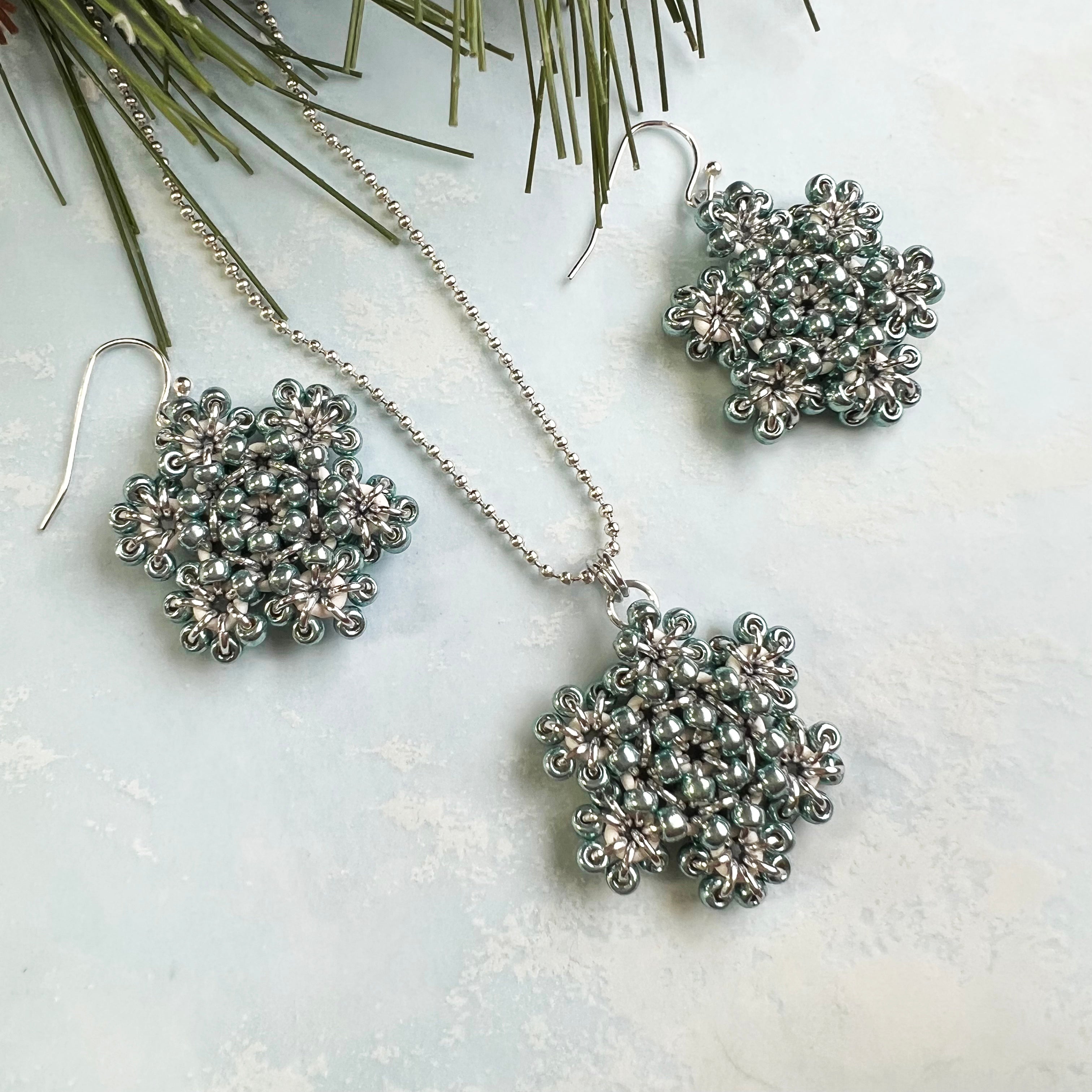 Reversible Beaded Mini Snowflakes Kit with Video Class - White Silver ...