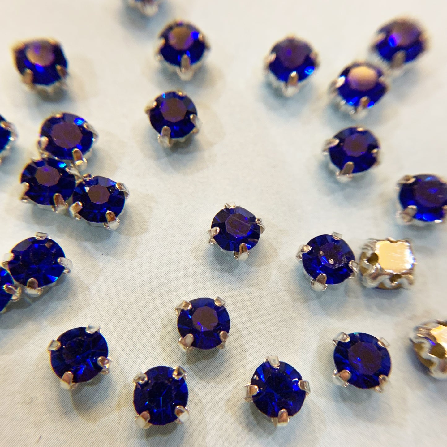 50% off Chaton Montees Glass 18ss (4.2-4.4mm) - choose color - Discontinued Item