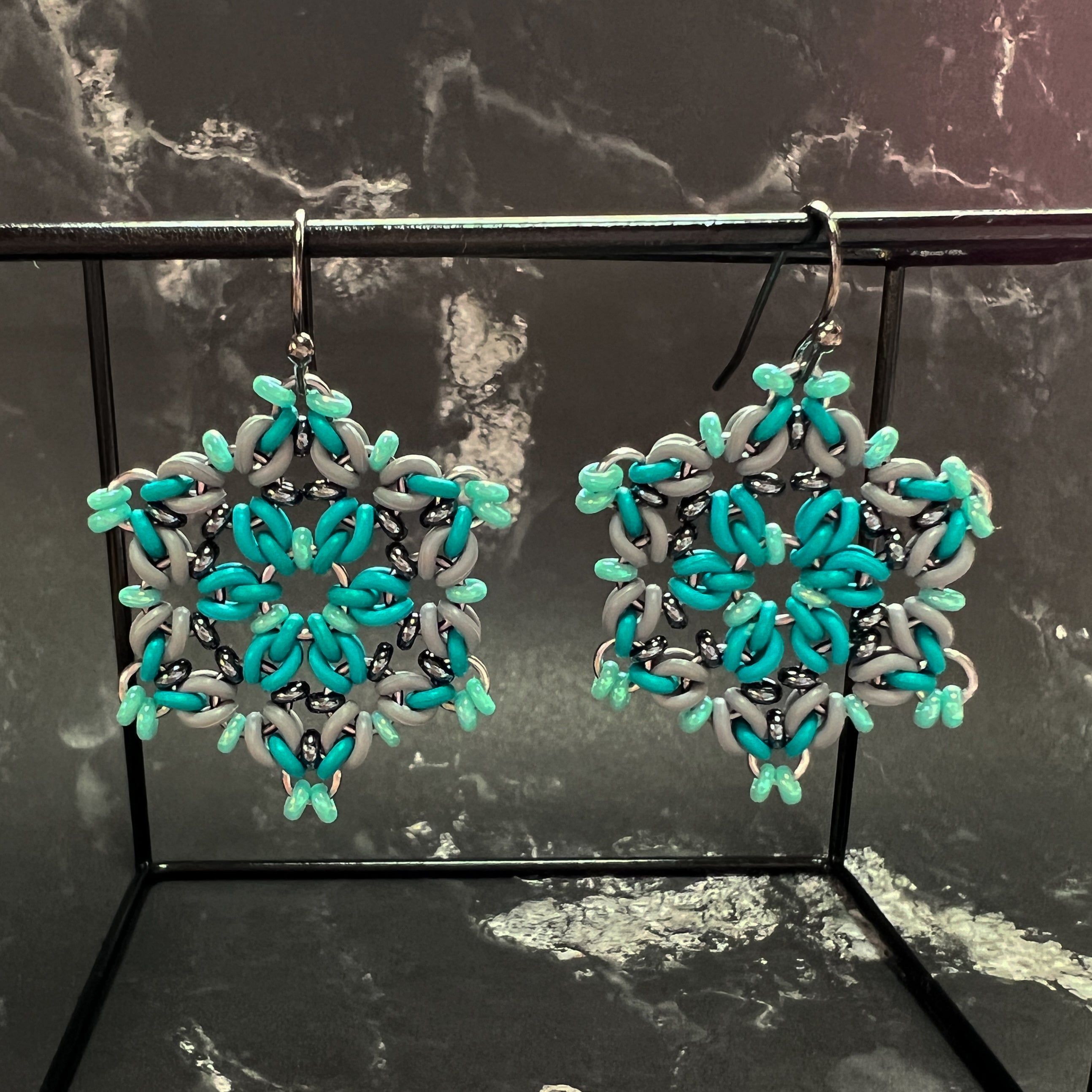 Beaded Earrings | Interweave